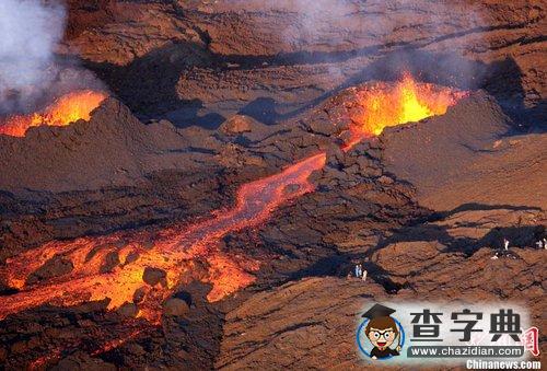 火山噴發(fā)熔巖流2
