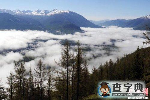 新疆喀納斯湖現(xiàn)濃霧填古云海奇觀2