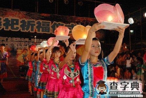 廣西資源舉行河燈節(jié) 民眾祈禱國泰民安1