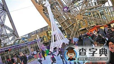 巴黎埃菲爾鐵塔“空中滑冰場”人氣旺(圖)1
