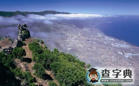 加那利火山爆發(fā)瘋狂延續(xù) 第八座小島正在孕育1