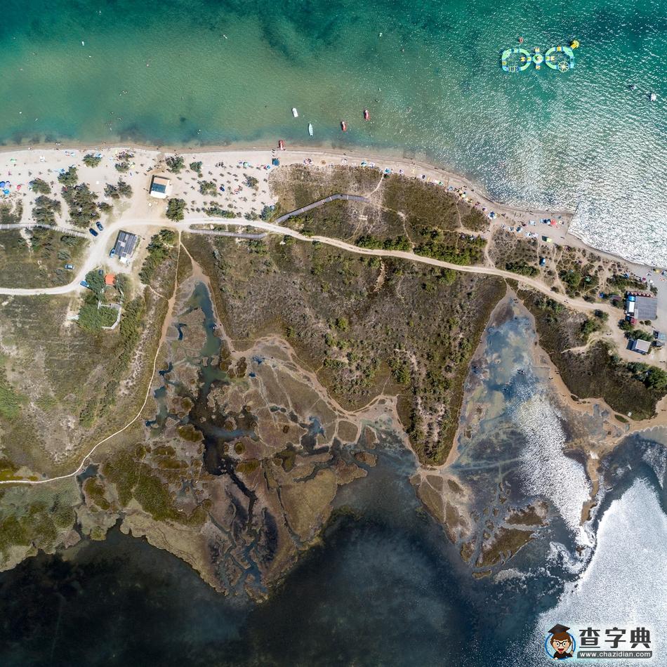 水如何塑造我們的世界：俯瞰奇妙的河流和海洋景觀8