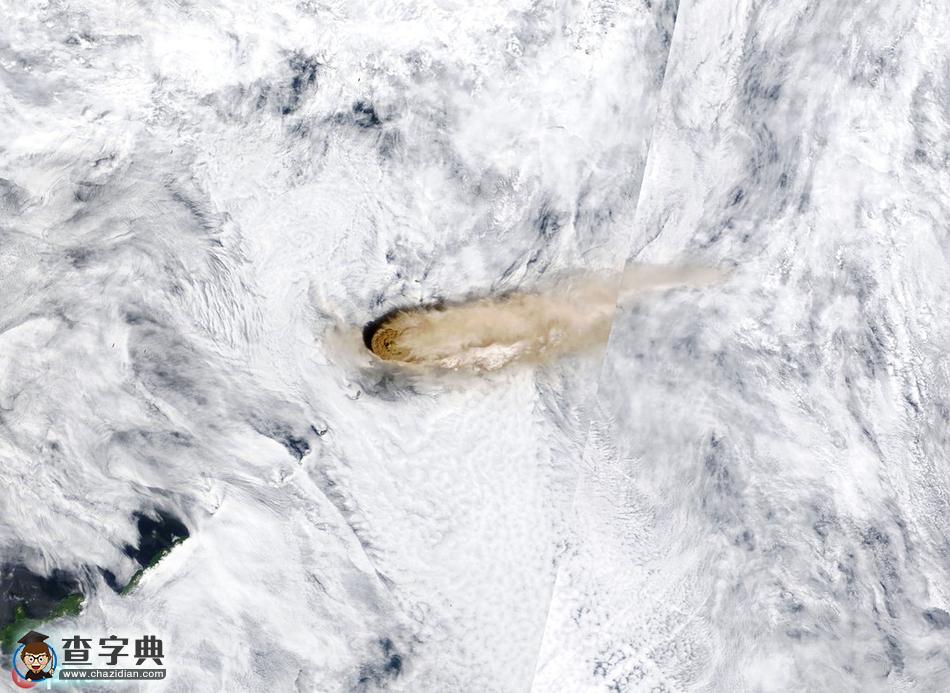 千島群島一火山噴發(fā) 太空看煙灰騰空而起猶如“蘑菇云”3
