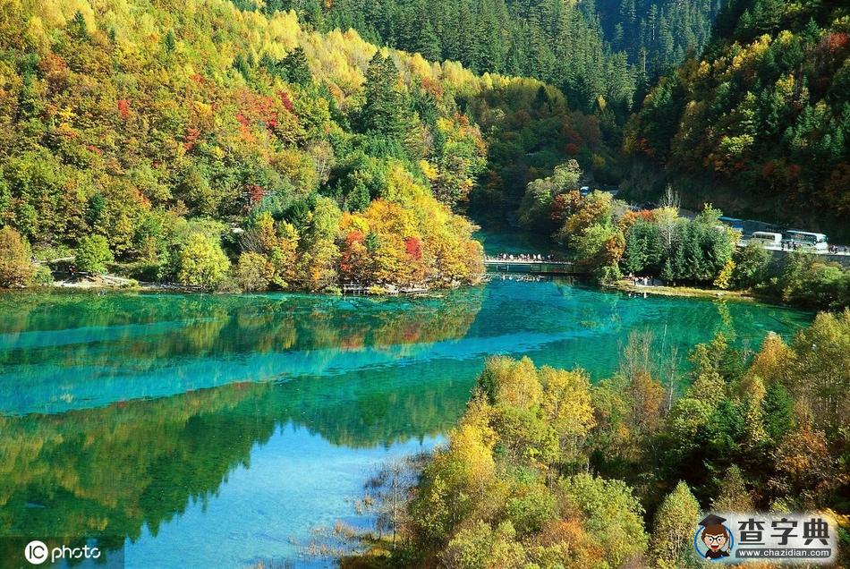 各國驚艷湖光水色美爆了！繽紛絢麗猶如調(diào)色盤6