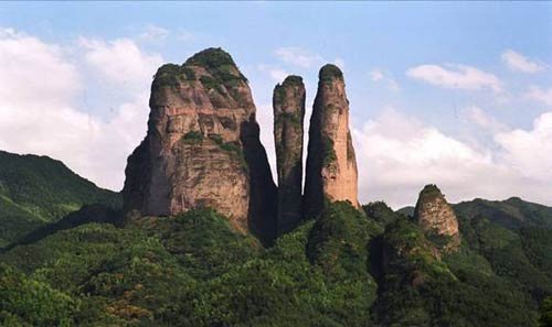 “中國(guó)丹霞”被正式列入《世界遺產(chǎn)名錄》