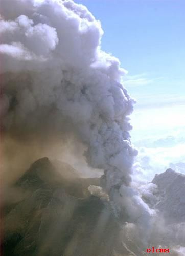 組圖：美國阿拉斯加再次發(fā)生火山噴發(fā)